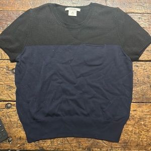 Two material color blocking sweater T from Carven.